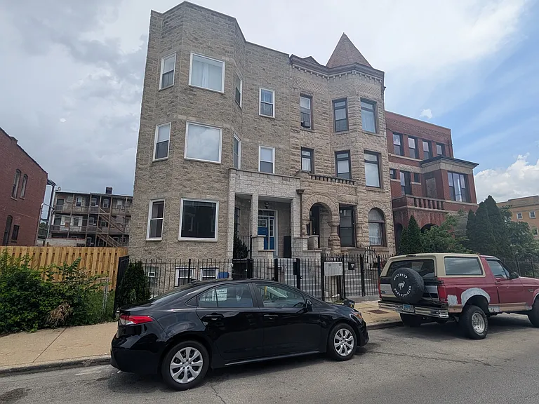 3212 W Warren Blvd #1 — Photo 51