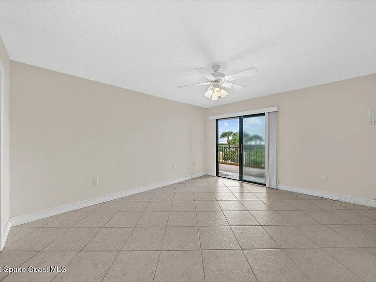 555 Jackson Ave #201 — Photo 21