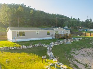 228 Pine St, Pringle, SD 57773