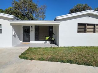 2818 Bahama Dr, Hollywood, FL 33023