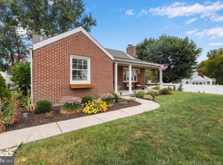 389 Schoolhouse Rd, Middletown, PA 17057