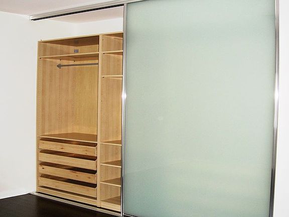 2nd image of 1148 N Clark St APT 7