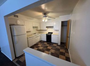 5839 N 84th St #8, Milwaukee, WI 53225