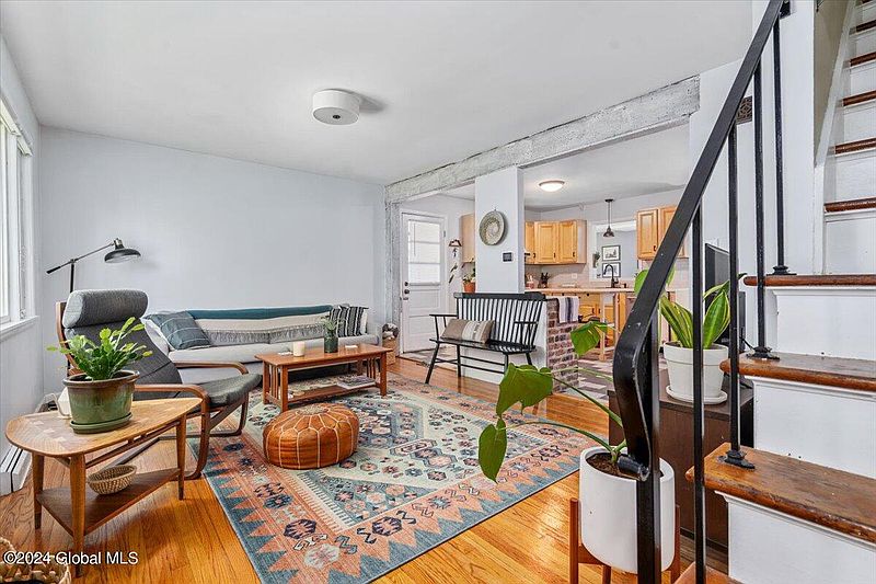 4th image of 13 Elwood Road