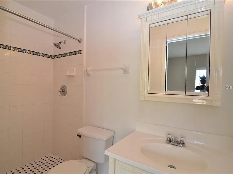 106 S Primrose Dr — Photo 11