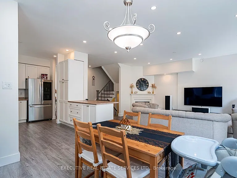 25 Dreamcrest Ct — Photo 16