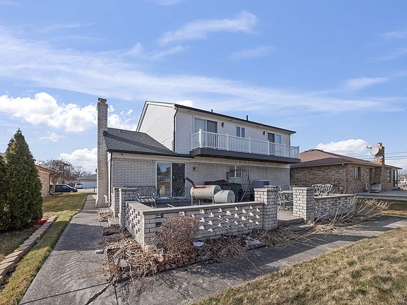 5th image of 36868 Melbourne Dr