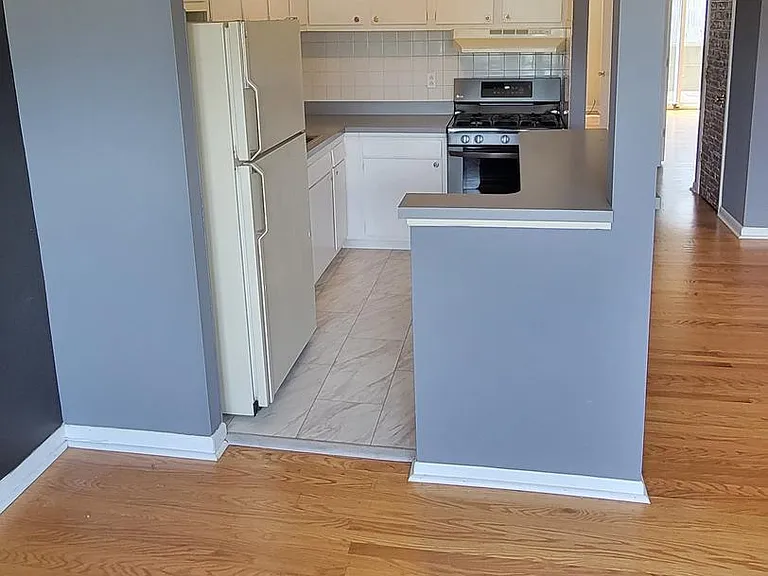 7828 Hasbrook Ave — Photo 5
