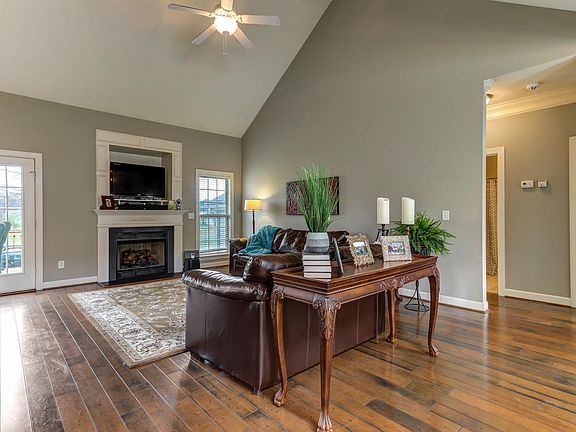 4th image of 8316 Pearson Farm Ct