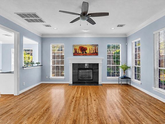 2nd image of 2819 Briarhurst Park