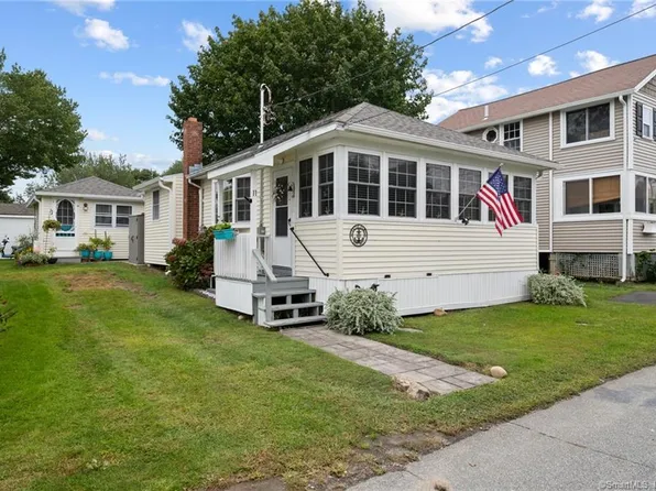 11 Swan Avenue, Old Lyme, CT 06371