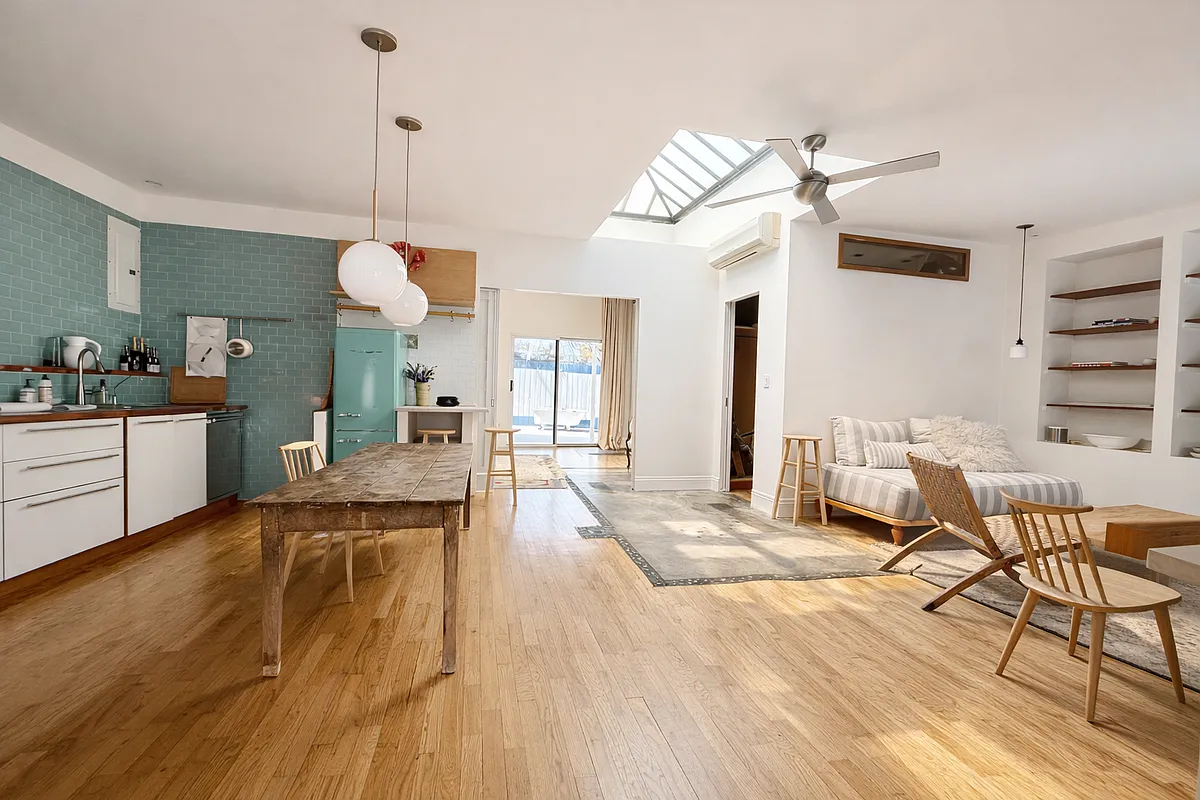 Building Photo - 162 Carlton Ave #PENTHOUSE