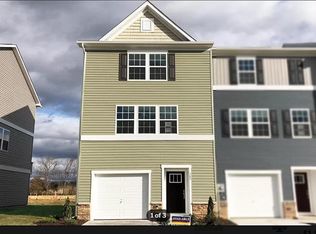 182 Magellan Dr, Martinsburg, WV 25404