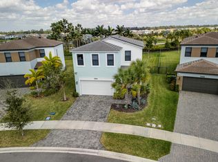5594 Quiet Lake Pl, Loxahatchee, FL 33470