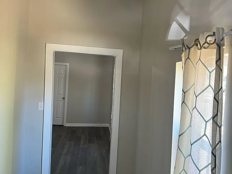 818 Salem St — Photo 16
