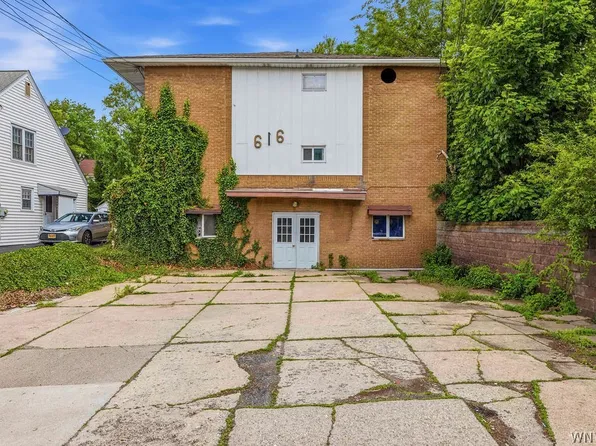 616 Chestnut Ave, Niagara Falls, NY 14305
