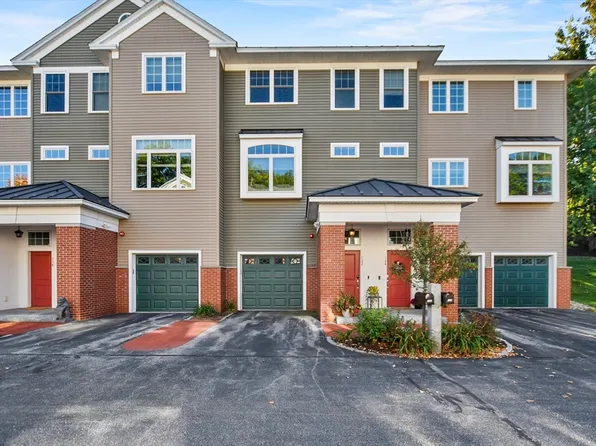 122 Riverwalk Way #122, Manchester, NH 03101