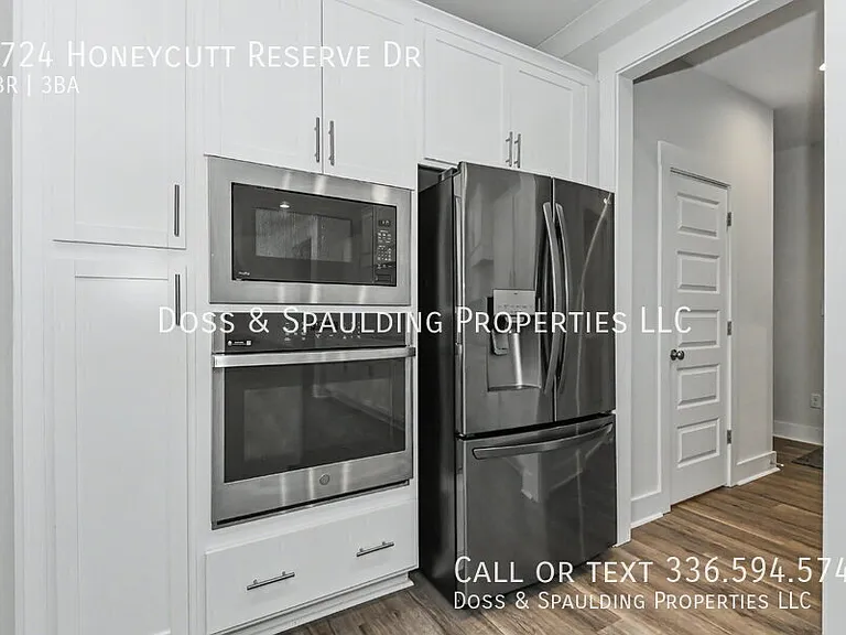 6724 Honeycutt Reserve Dr — Photo 15