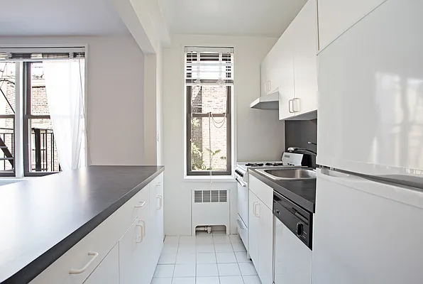 Rented by Compass | media 9