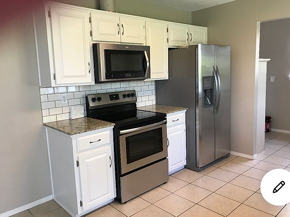 4th image of 865 W Lorena Ln