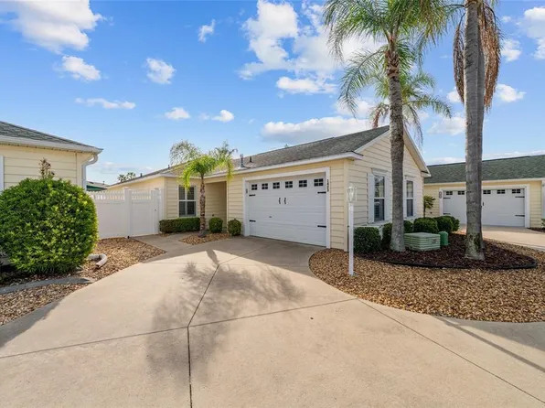 1423 Conchas Dr, The Villages, FL 32162