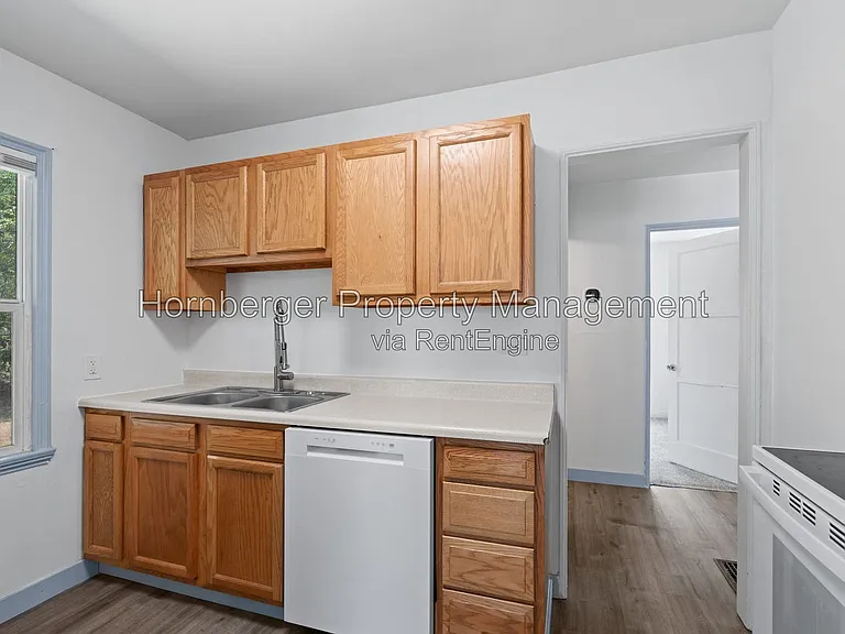 10106 N Wesley St — Photo 7