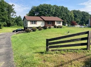 272 Crawford St, Pine Bush, NY 12566