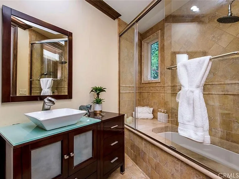 1441 Robmar Dr — Photo 18