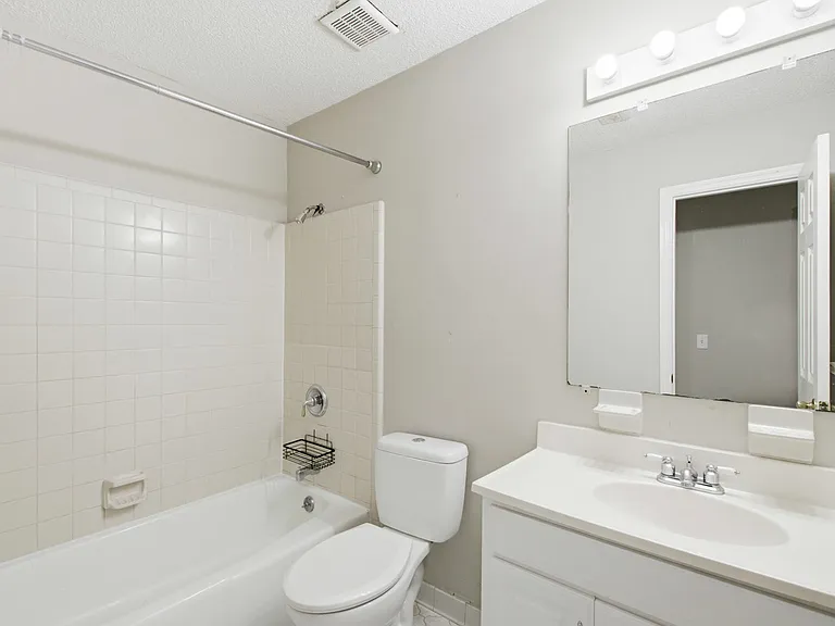 1860 Piper Dr — Photo 29