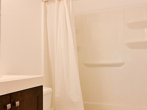 5th image of 983 Bryant Way #983