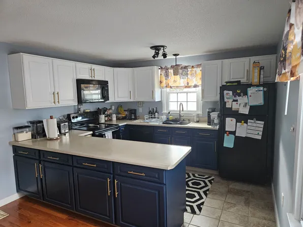31 Springfield Ests, Rochester, NH 03867
