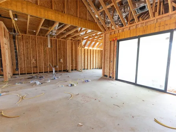 11005 NW 90th St, Yukon, OK 73099