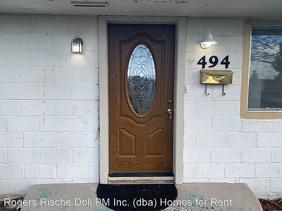 2nd image of 494 SE Oleary St