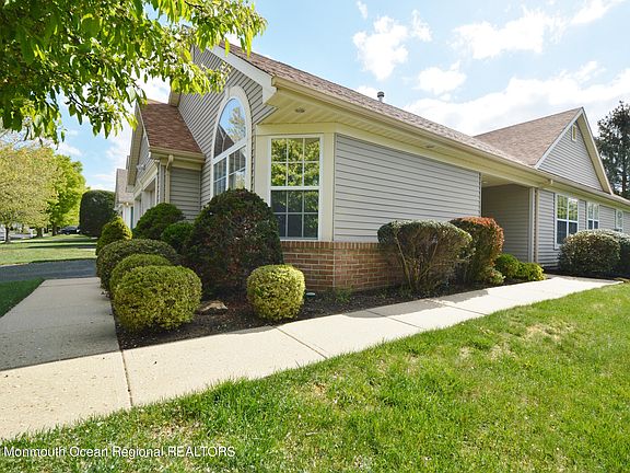 2nd image of 2690 Meadow Lake Drive