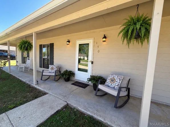 150 Daffodil Dr, Millbrook, AL 36054