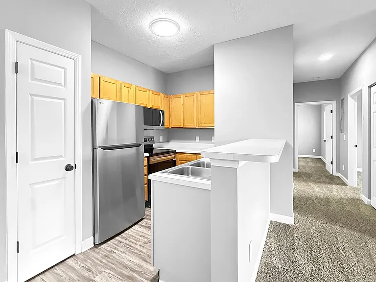 Cross Lake Apartments — Photo 169