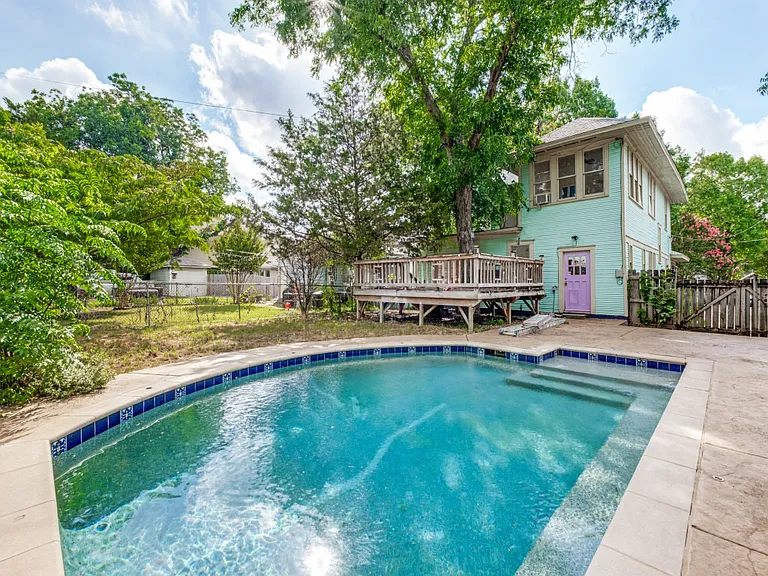 5623 Victor St — Photo 17