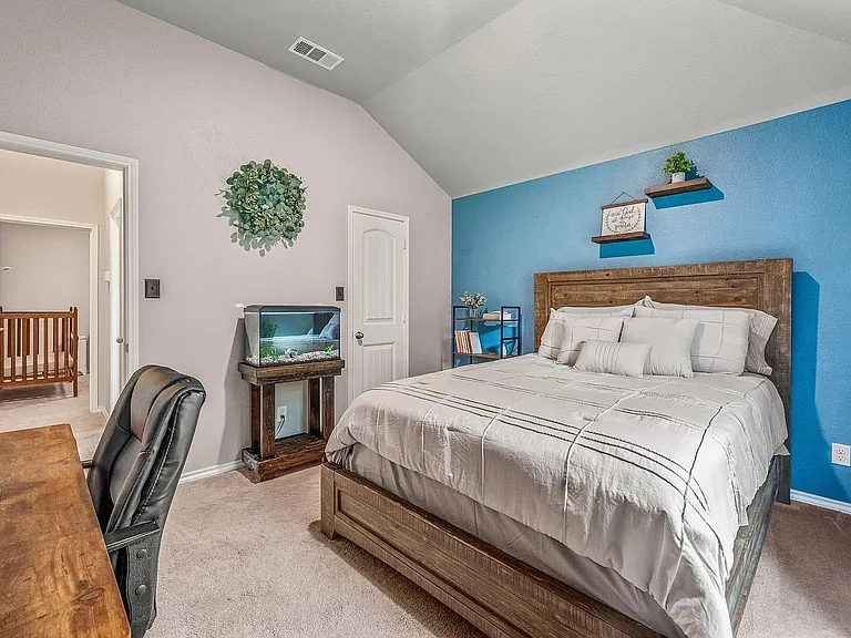4304 Lucero Dr — Photo 13
