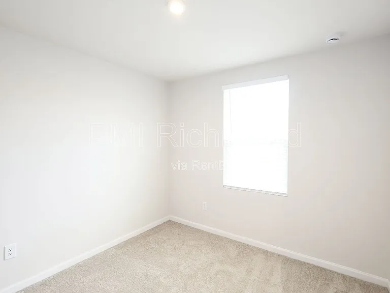 1240 Canterbury Ridge Rd — Photo 20