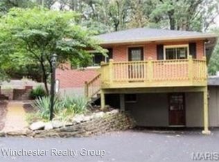 33 Elanore Dr, Ballwin, MO 63021