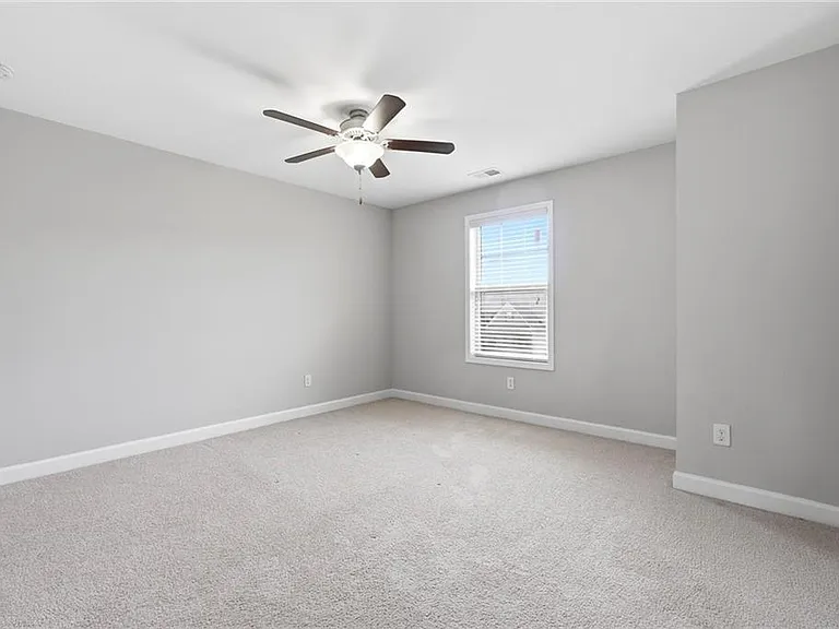 304 Cochin Dr — Photo 25