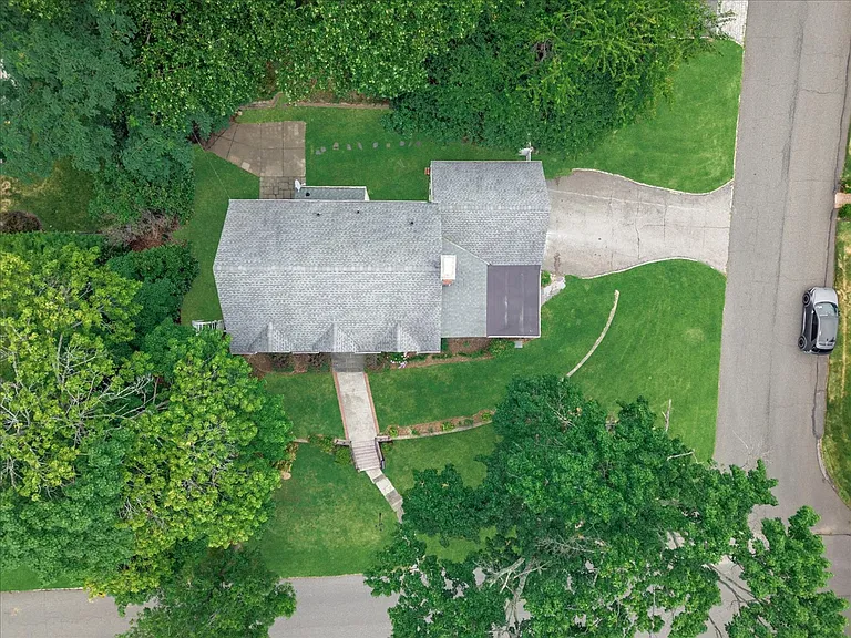 17 Pinewood Rd — Photo 38