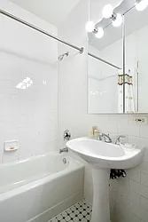 Rented by Space Marketing Shop