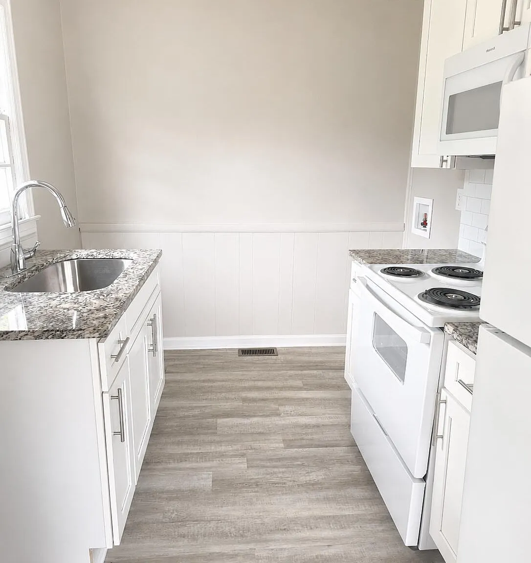 2 bed, 1.0 bath, 752 sqft, $1,045 — Photo 4