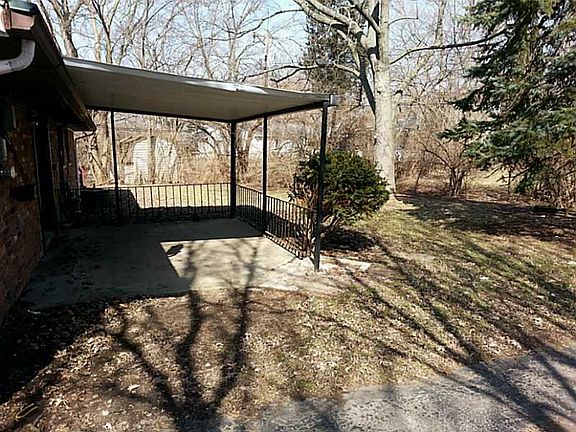 3rd image of 3939 Catalina Ct