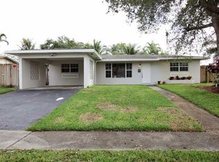 780 SW 64th Ter, Pembroke Pines, FL 33023