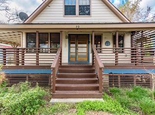 210 Queen Rd, Clear Lake Shores, TX 77565