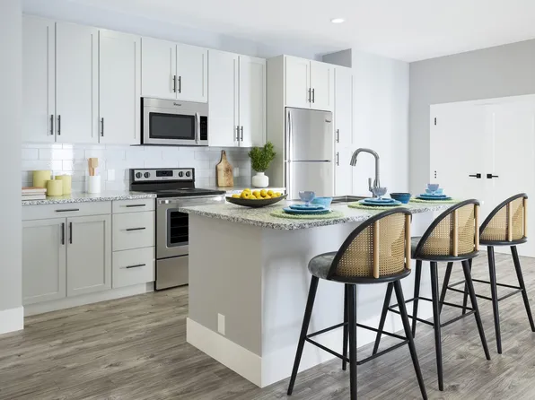 Palm Breeze Apartments