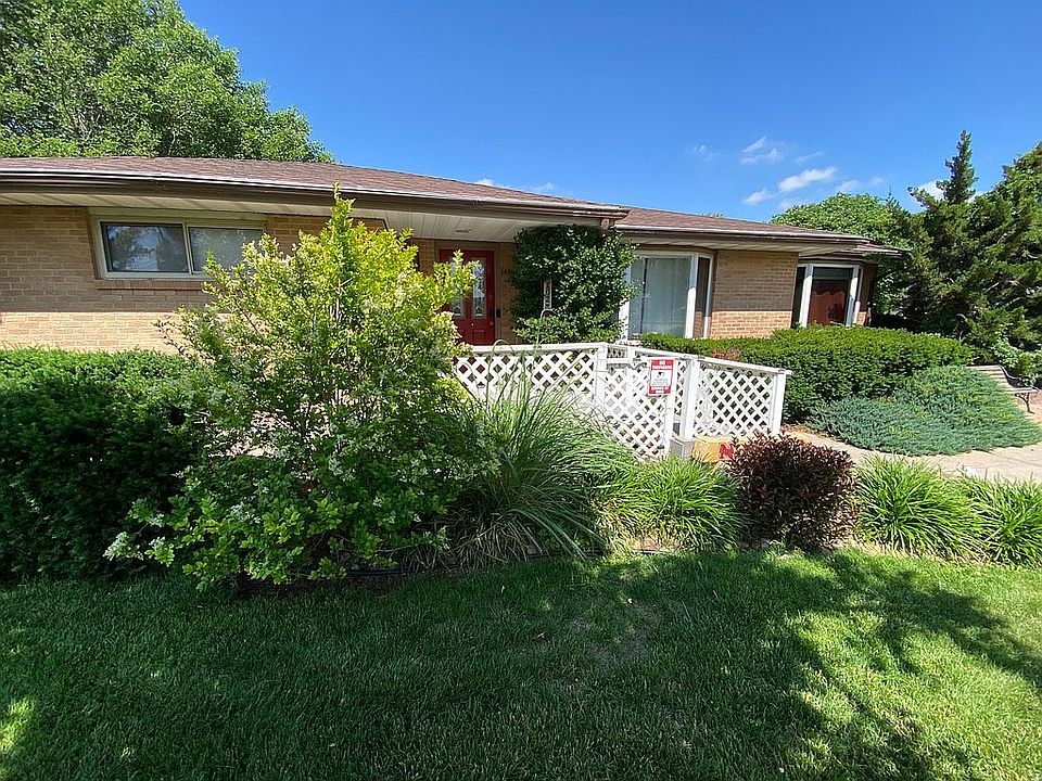 Front yard and Landscape 1