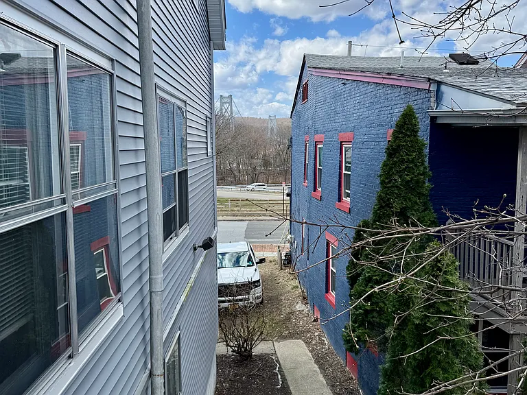 127 Union St #2 — Photo 11